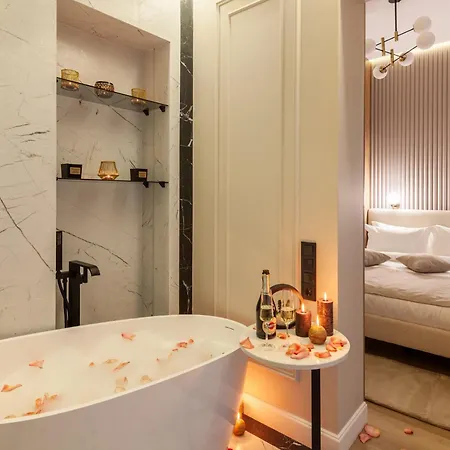 Апартаменты Alfa Ivana Franka 35